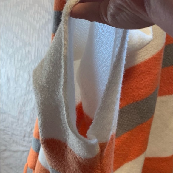 Shein poncho - Picture 4 of 6